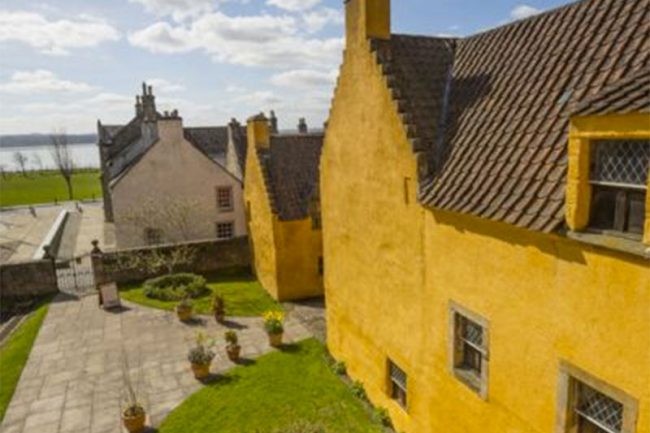 Culross-Palace-Fife-camper-destination
