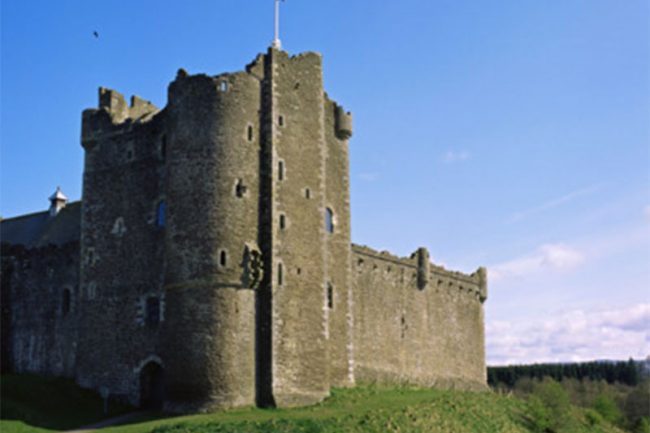 Contact Us-Zoom Motorhome Hire - Doune Castle